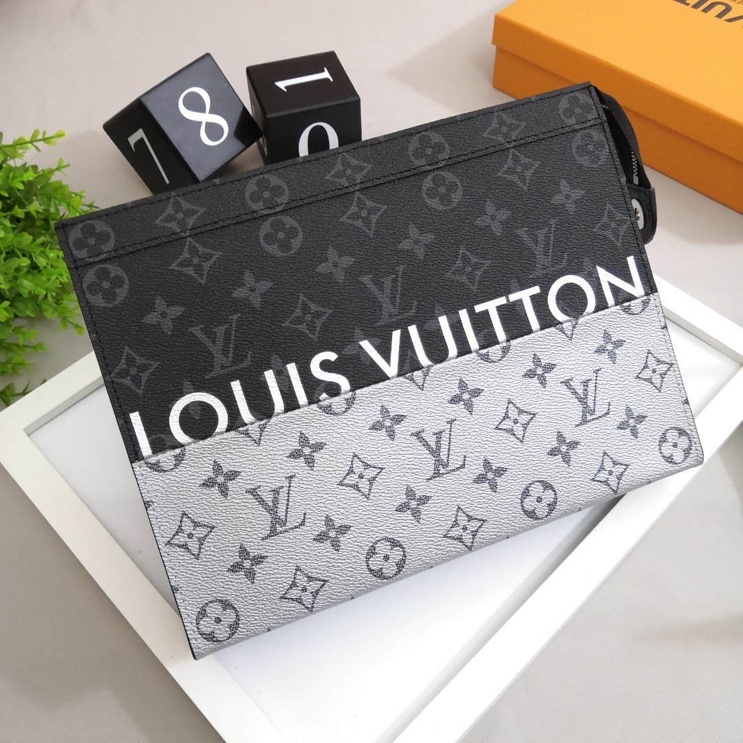 LV PochetteVoyage P1 I23