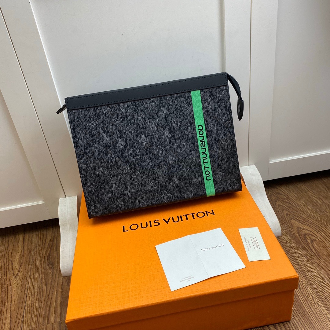 LV PochetteVoyage P1 I31