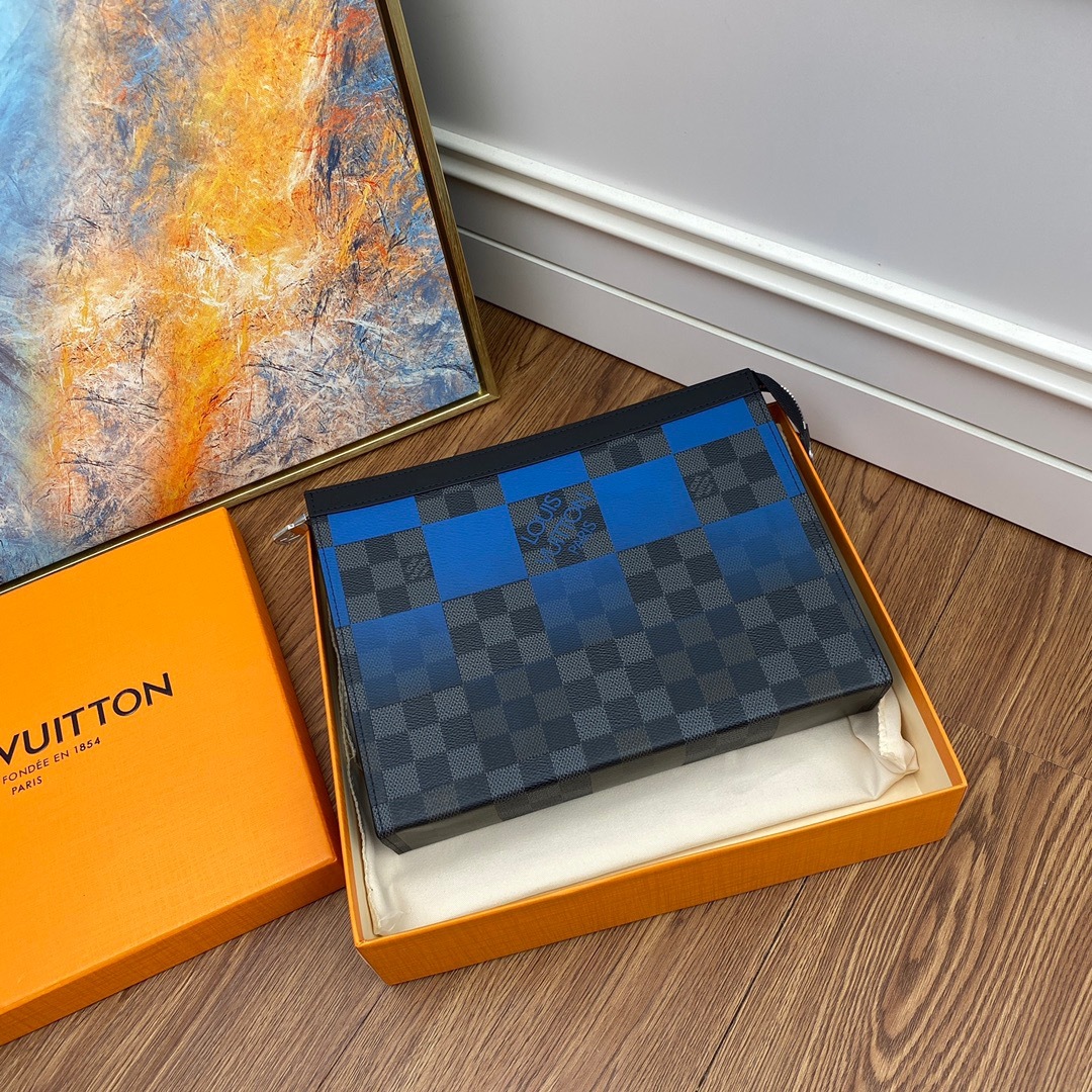 LV PochetteVoyage P1 I34