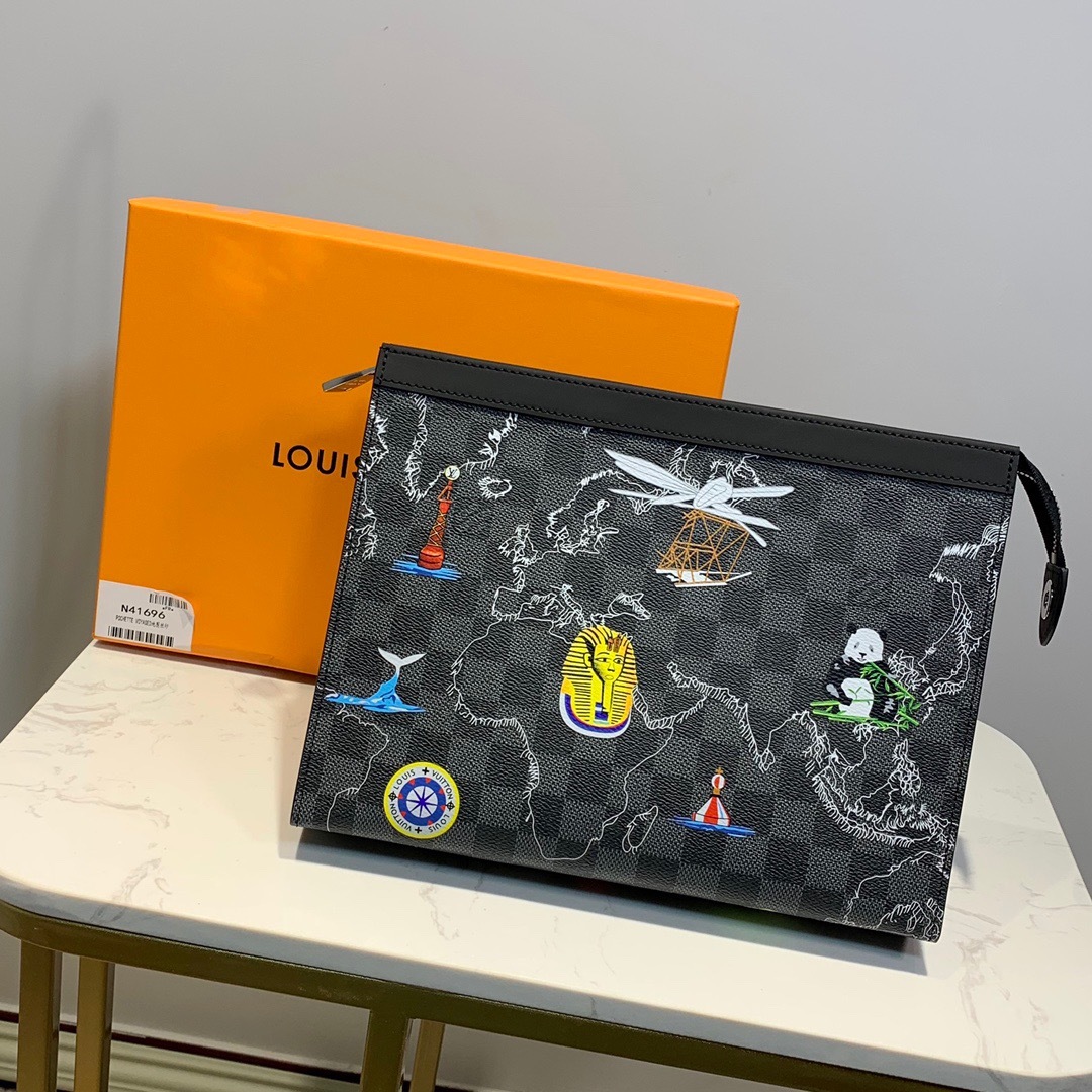 LV PochetteVoyage P1 I36
