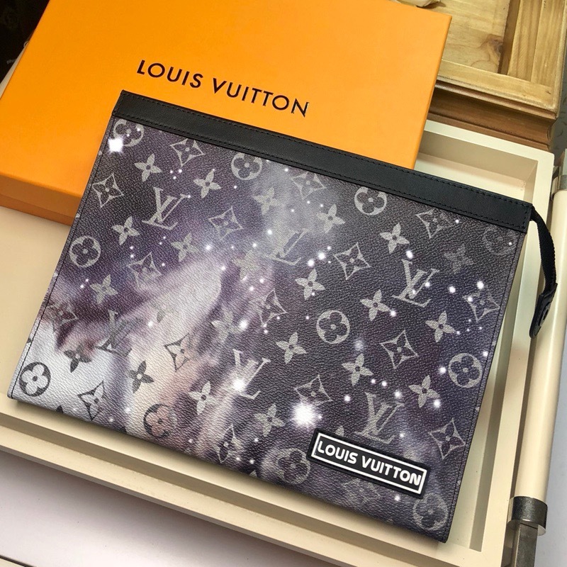 LV PochetteVoyage P1 I39