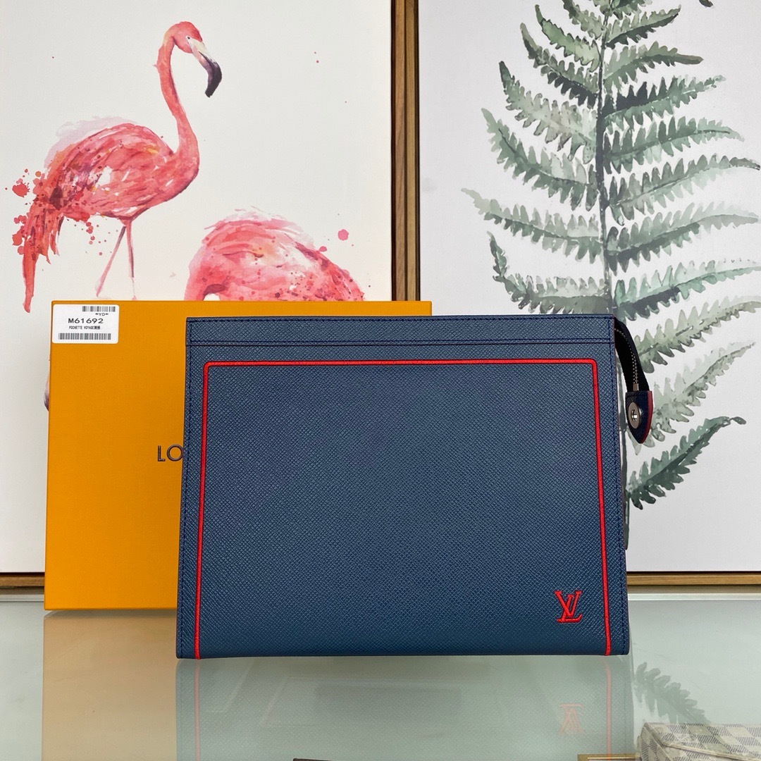 LV PochetteVoyage P1 I41