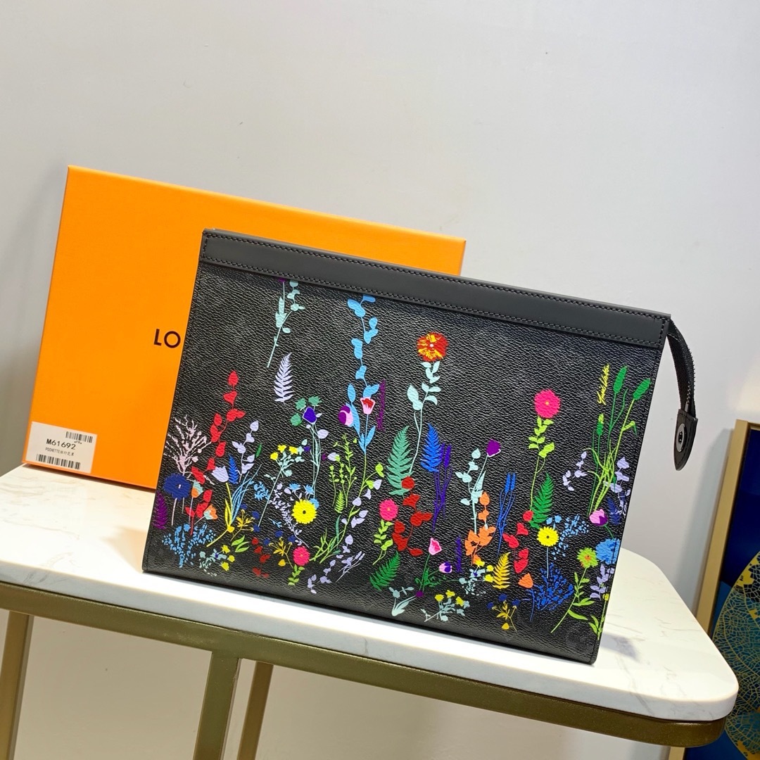 LV PochetteVoyage P1 I44