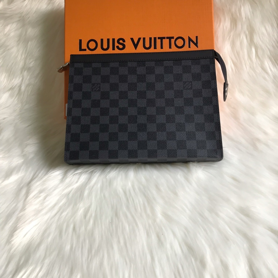 LV PochetteVoyage P1 I49