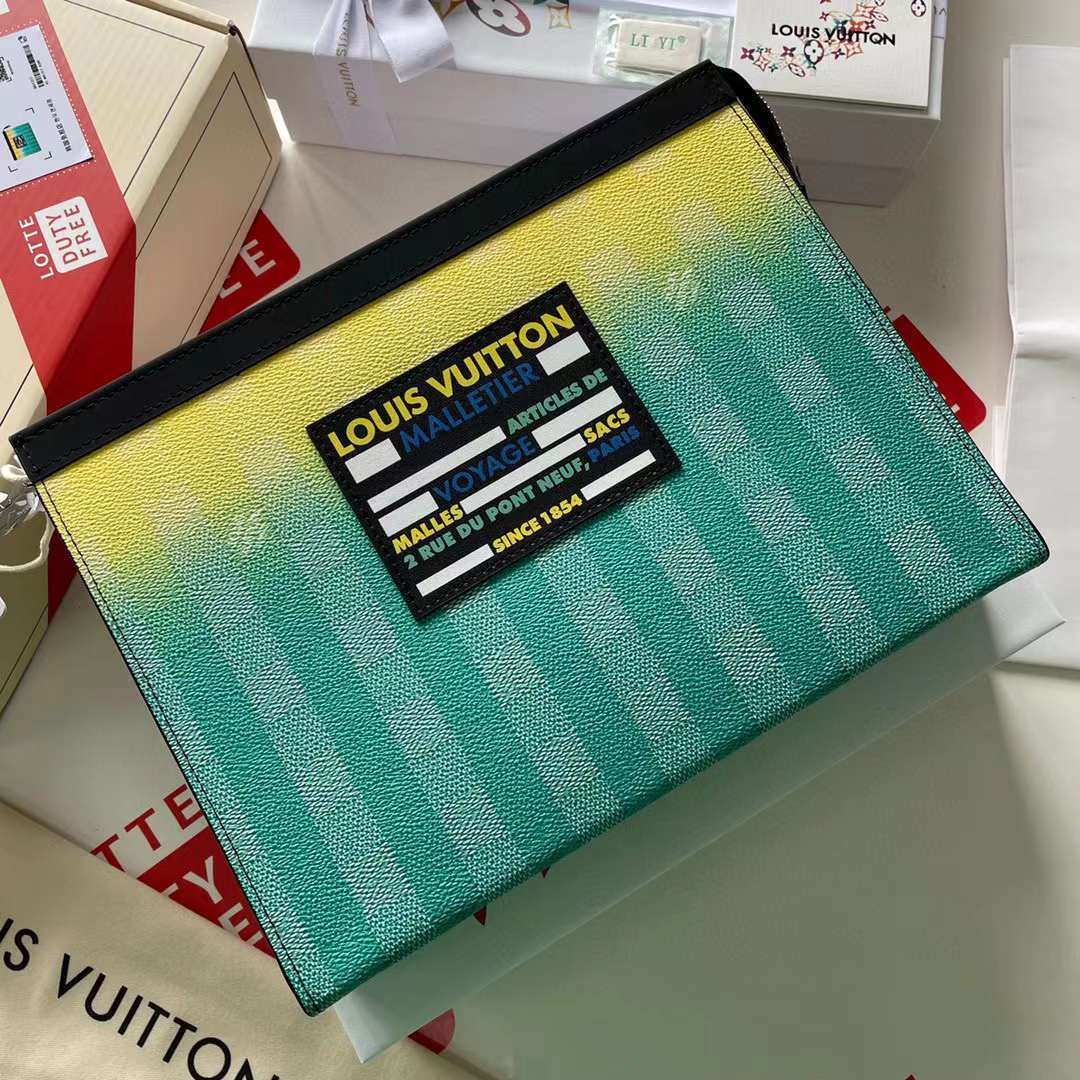 LV PochetteVoyage P1 I6
