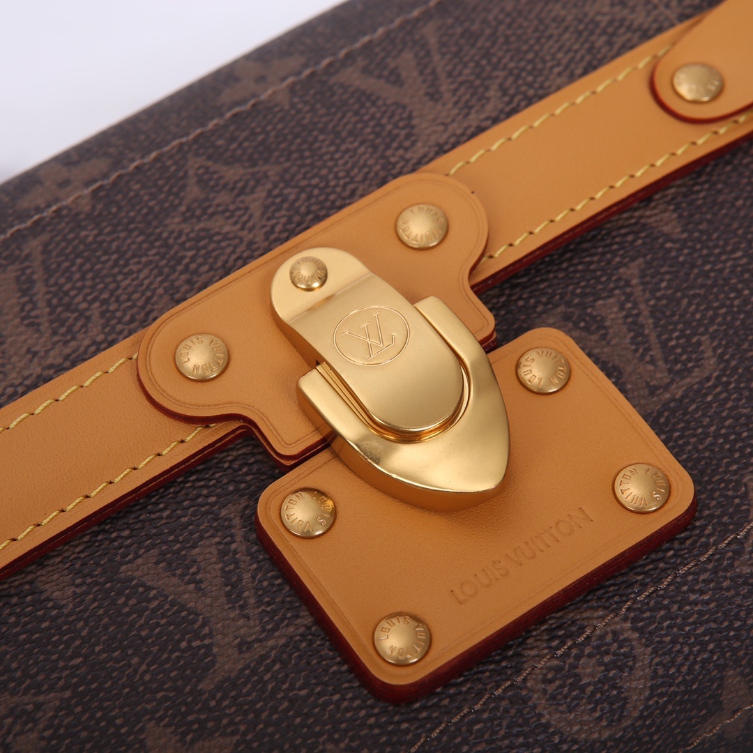 LV Trunk P1 I11
