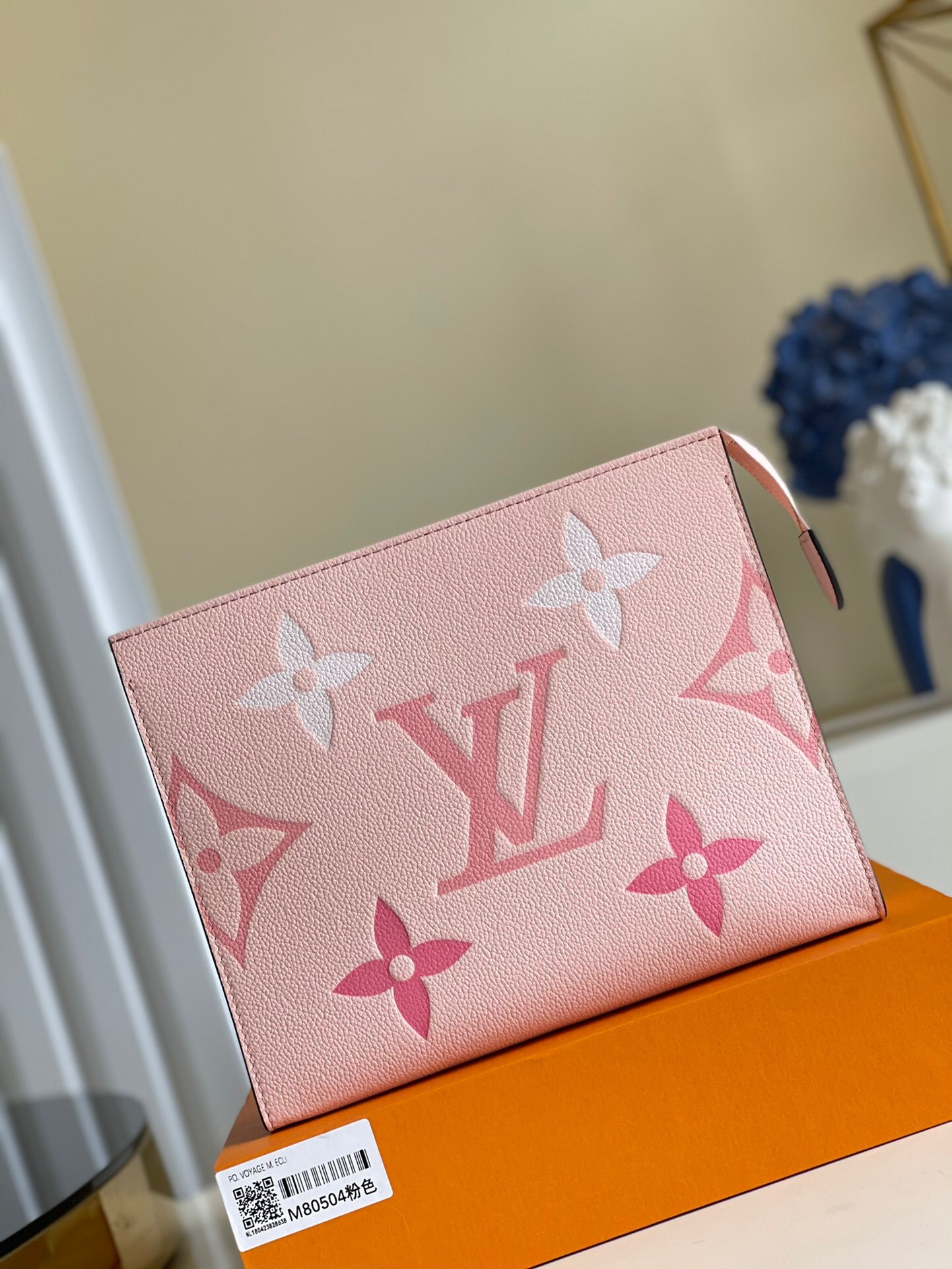 LV VanityPouch P1 I117