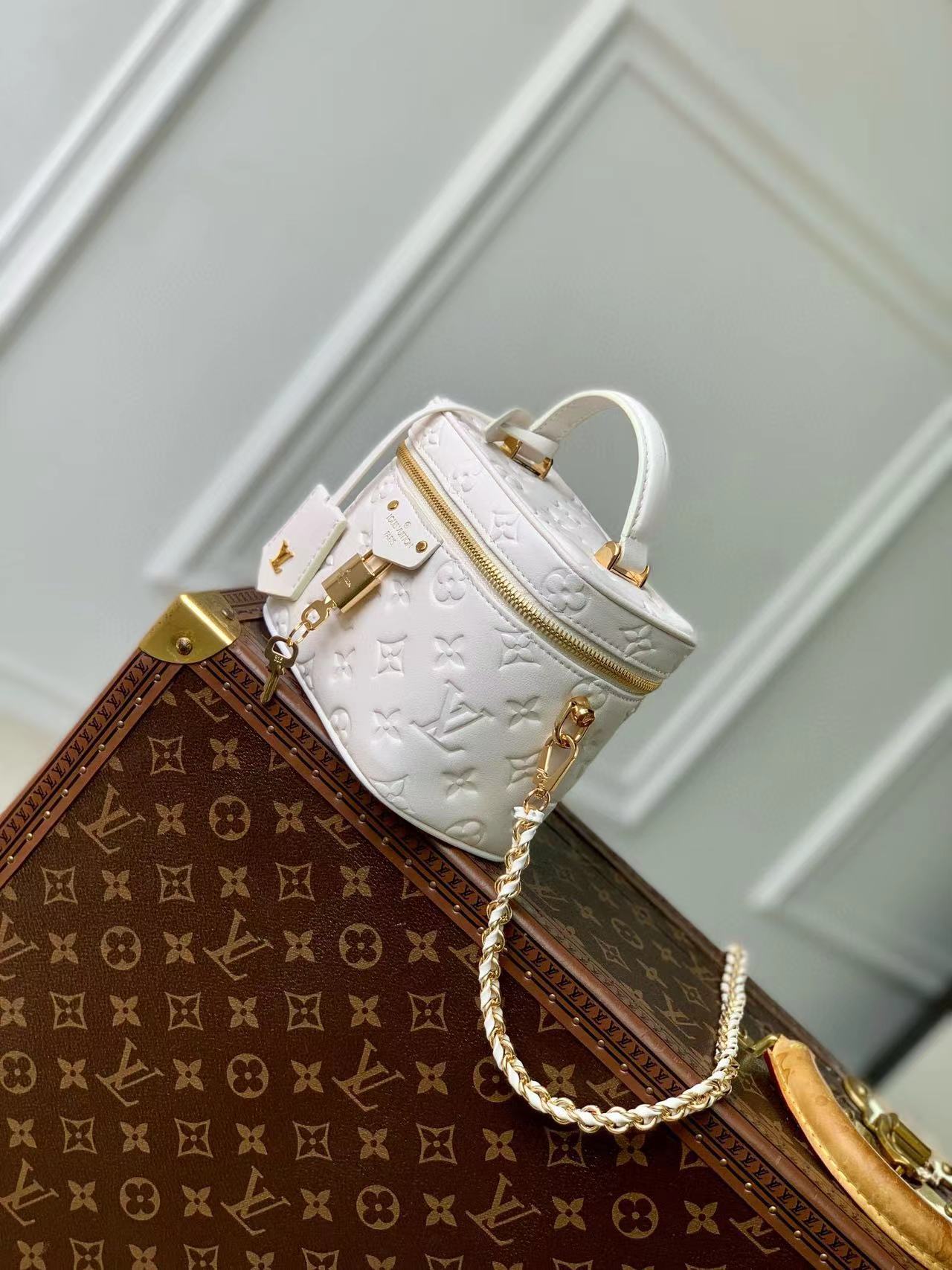 LV VanityPouch P1 I59