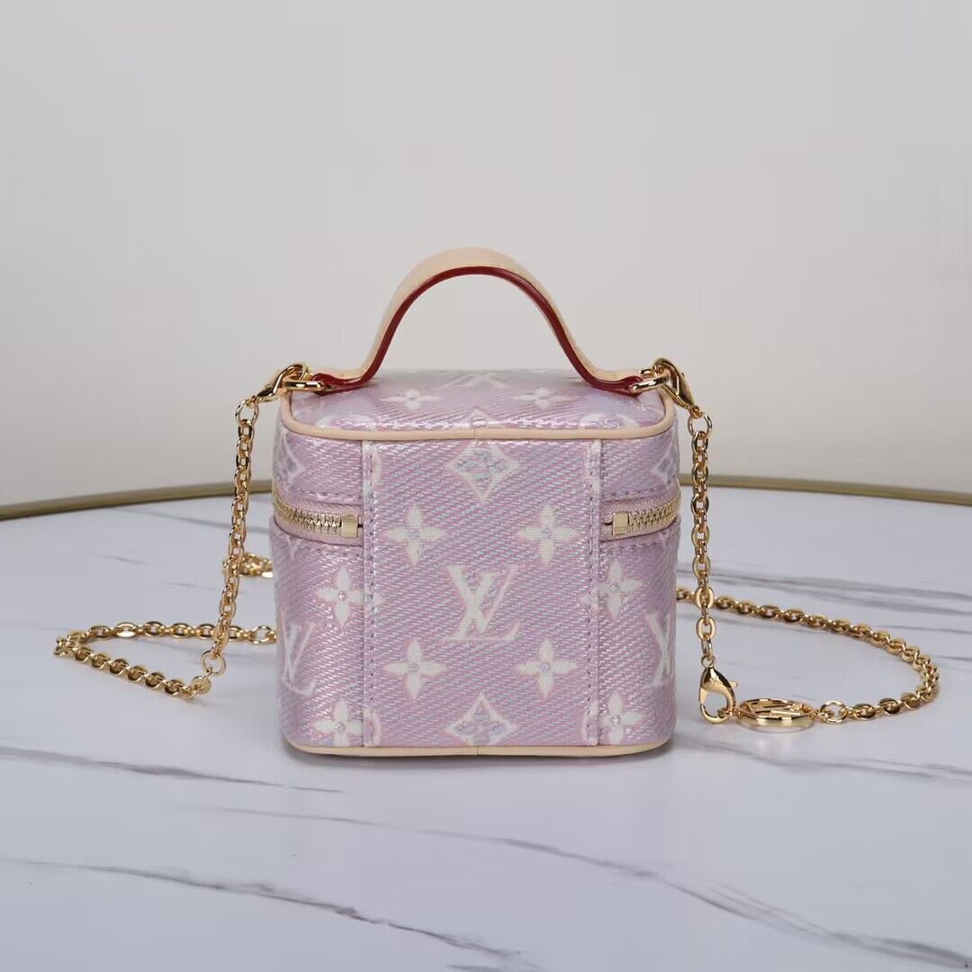 LV VanityPouch P1 I70