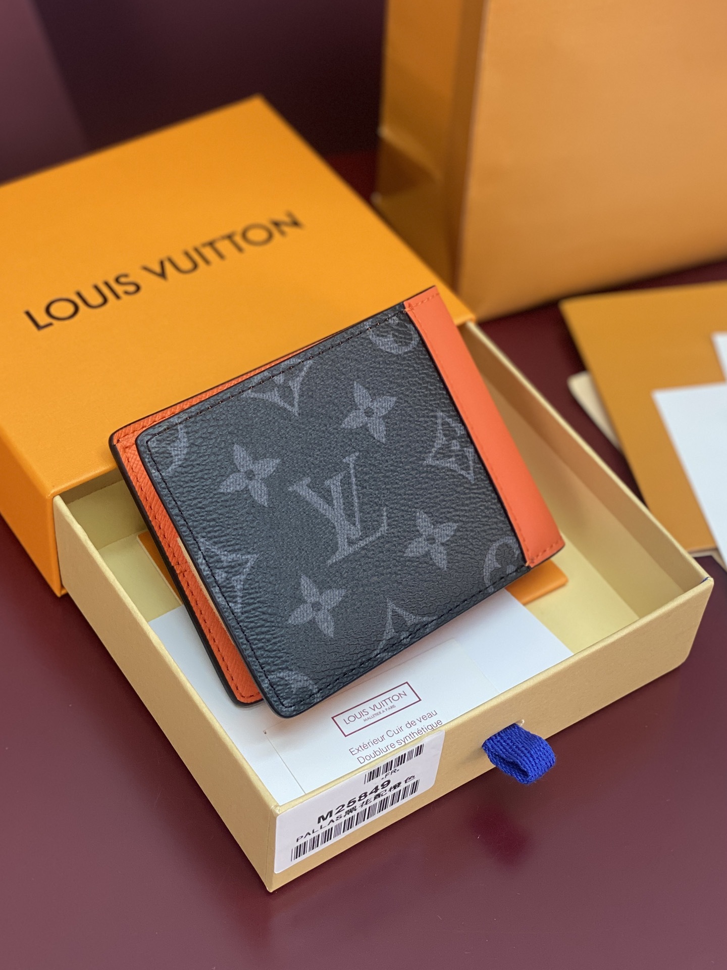 LV Wallet P1 I48