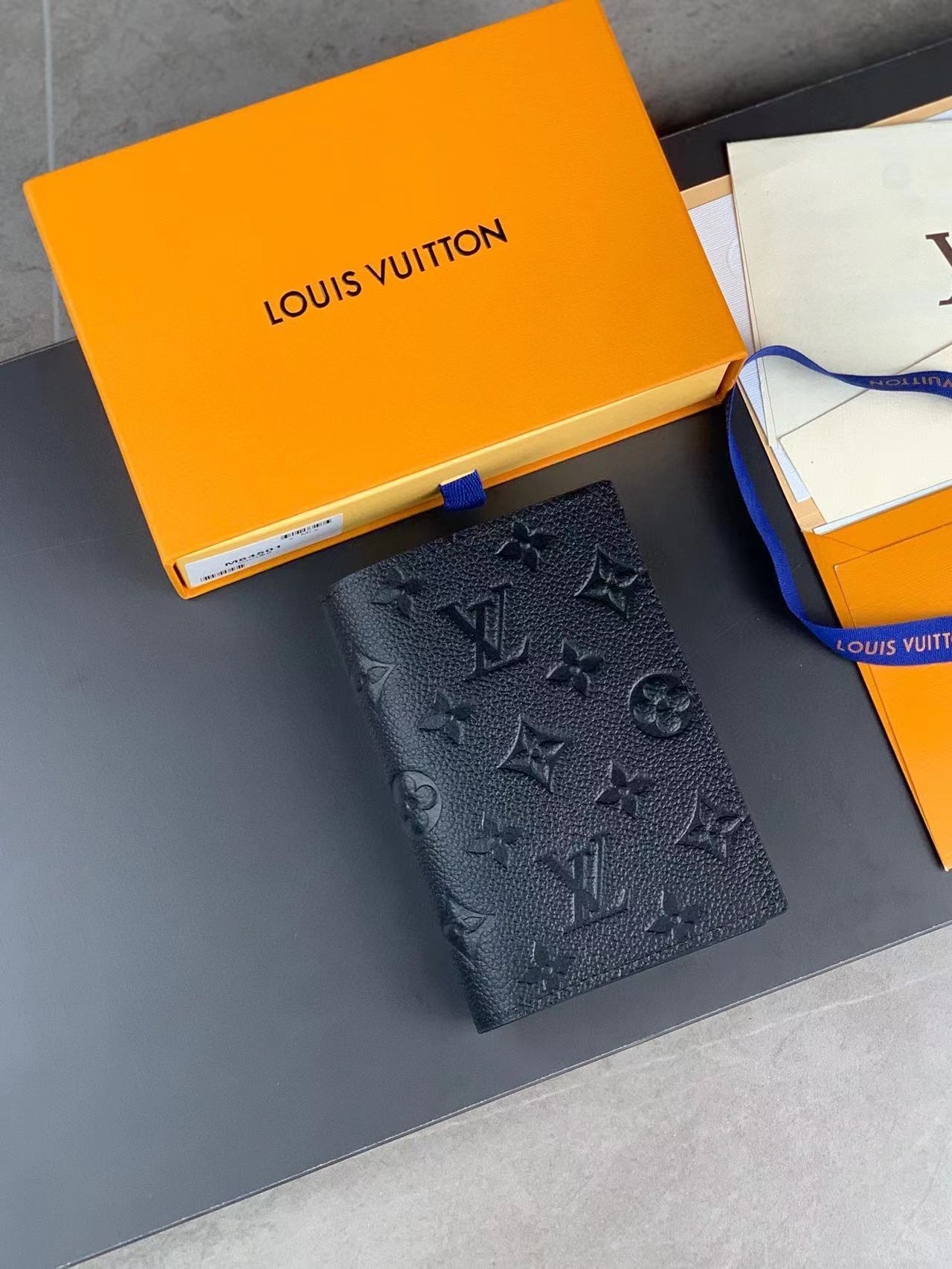 LV Wallet P2 I22