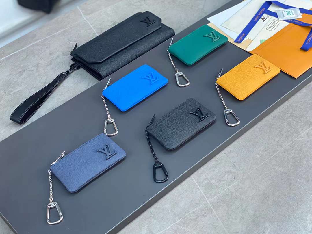 LV Wallet P2 I3