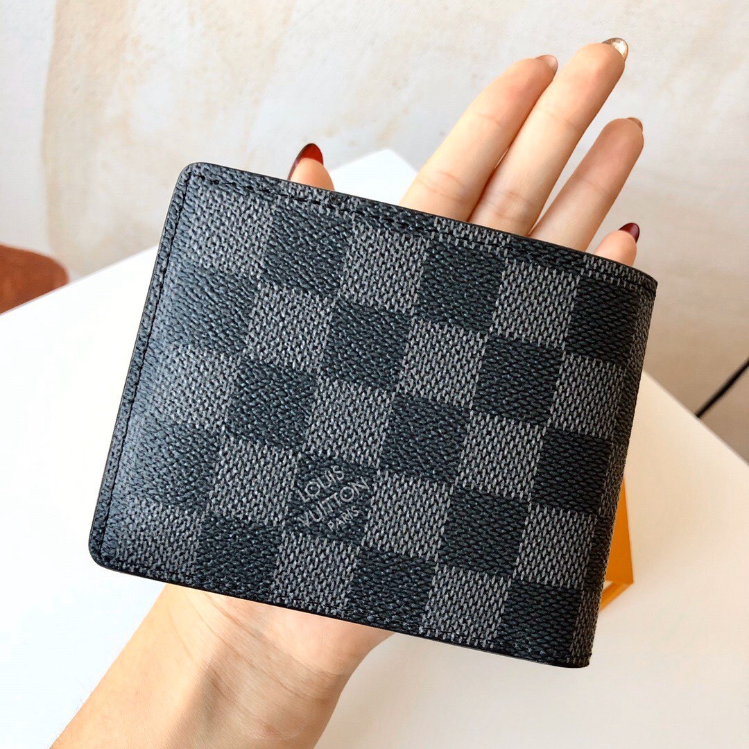 LV Wallet P3 I111