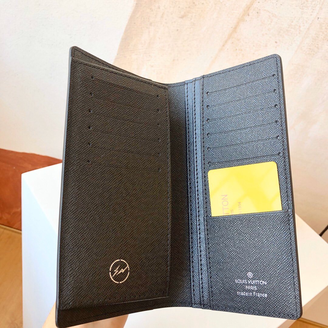 LV Wallet P3 I116
